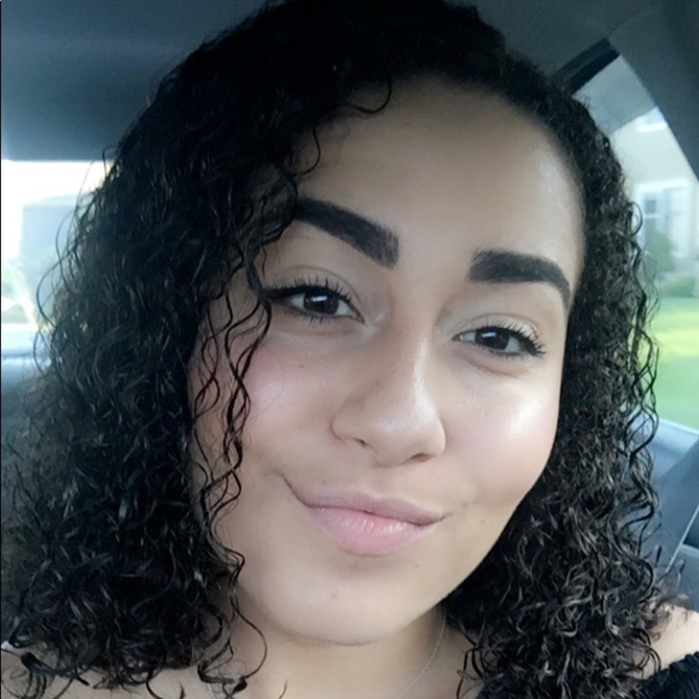 Meet your Posher, Gabby